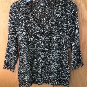 Crocheted bottom down v neck top